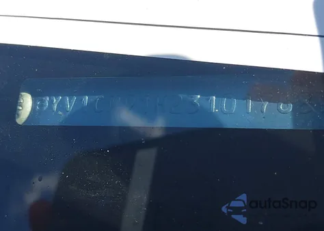 2003 Volvo Xc90 z USA, uszkodzony, nr VIN Y01CM91H231017689